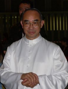 Dominic Chan (priest)