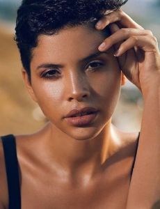 Alejandra La Torre