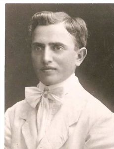 Moshe Menuhin