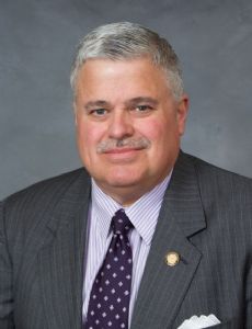 Tom Apodaca
