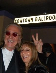 Roger Earl and Linda Earl