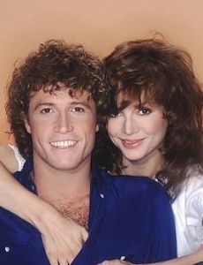 Victoria Principal and Andy Gibb