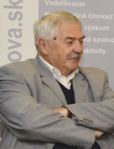 Dušan Kováč