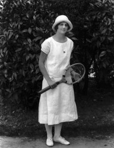 Daphne Akhurst