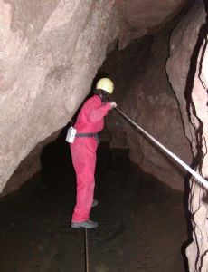 Krásnohorská Cave