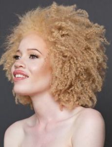 Thando Hopa