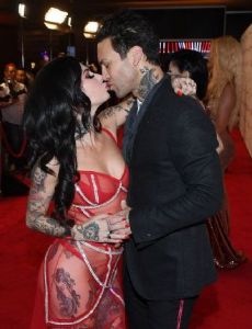 Joanna Angel and Small Hands
