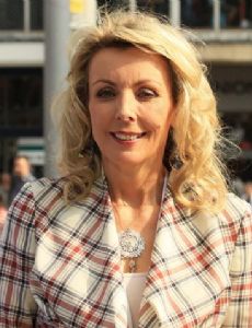 Anne Davies