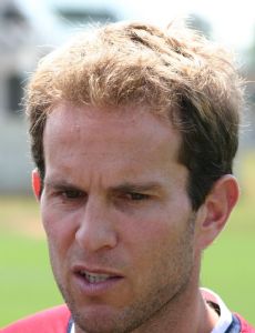 Eddie Lewis (American soccer)