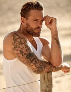 Nick Youngquest