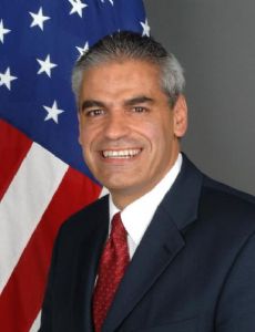 Miguel H. Díaz
