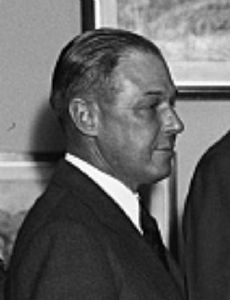 Lewis S Turner