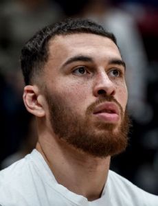 Mike James (basketball player, born 1990)
