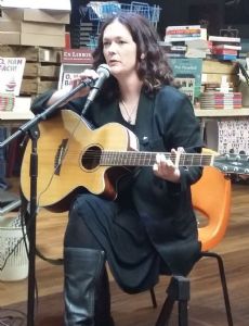 Manon Steffan Ros