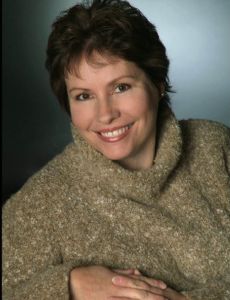 Maureen Lang (Author)
