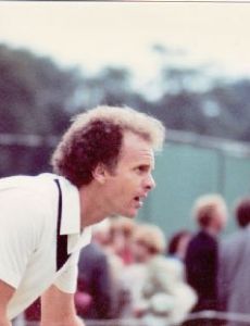 Raymond Moore (tennis)