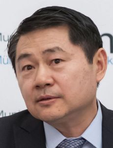 Wang Huiyao (Henry)