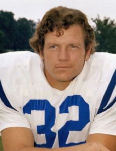 Mike Curtis