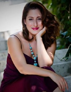Demet Gül