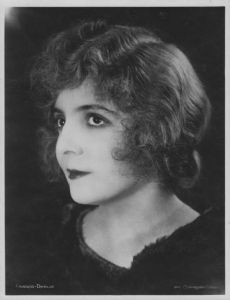 France Dhélia