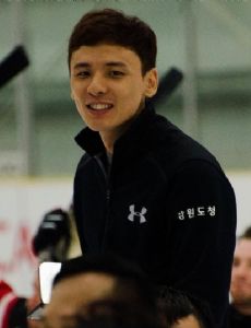 Jung Seung-hwan (sledge hockey)