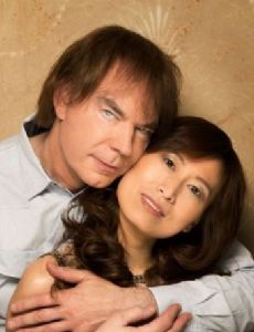 Jiaxin Cheng and Julian Lloyd Webber