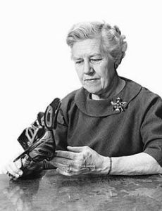 Erna Gunther