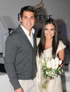 Ana Brenda Contreras and Julio Ramírez