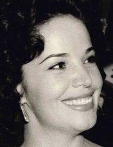 Leonor Llausás