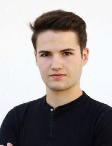 István Péni