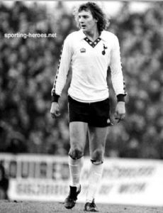 Chris Jones (footballer born 1956)