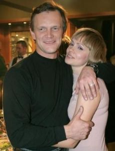 Weronika Marczuk and Cezary Pazura