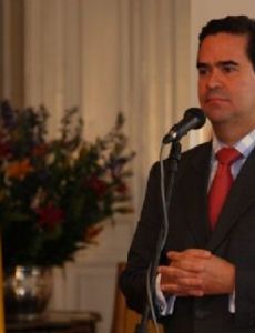 Frank Pearl González