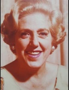 Mary Santpere