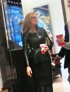 Angela Ahrendts
