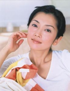 Yumi Asô