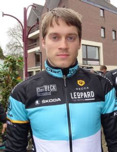 Viktor Manakov (cyclist, born 1992)