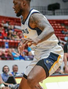 Quenton Decosey