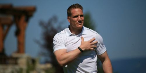 A.J. Hawk - FamousFix.com