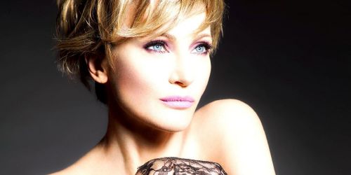 20 Most Famous & Amazing French Female Singers Of All Time