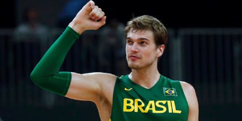 BRAZIL'S BEST FEMALE AND MALE BASKETBALL PLAYERS