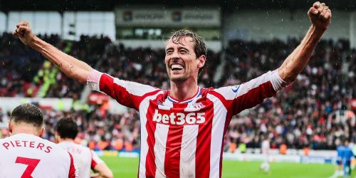 Who Is Peter Crouch Dating Peter Crouch Girlfriend Wife