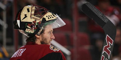 Mike Smith (ice hockey b. 1982)