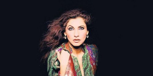 Know the secret to Dimple Kapadia's gorgeous hair | OnlyMyHealth