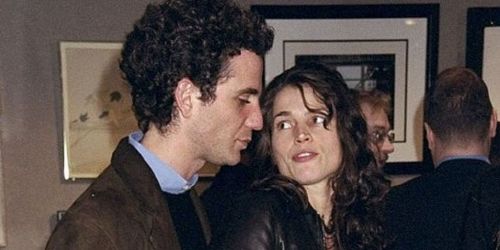 Dating julia ormond Who is