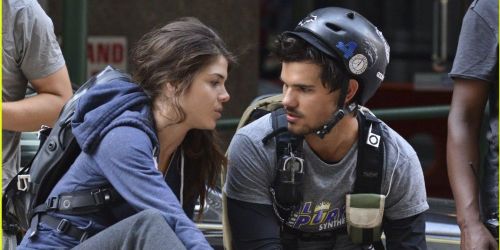 Marie Avgeropoulos, Taylor Lautner