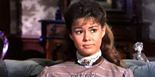 Roberta Shore