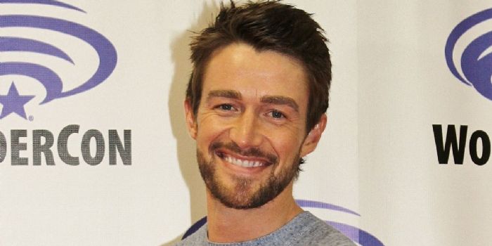 Robert Buckley