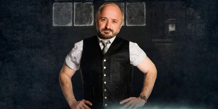 Who is Rick Howland dating? Rick Howland girlfriend, wife