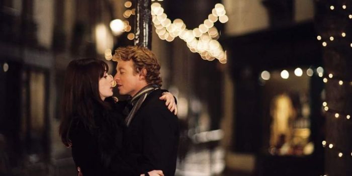 Anne Hathaway and Simon Baker